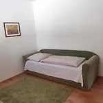 Horec 2 דירה *