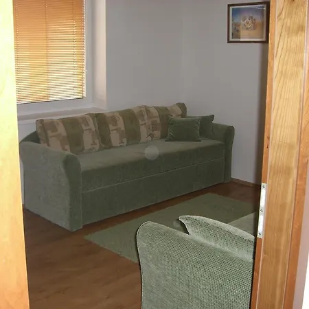 Apartment Horec 2 *